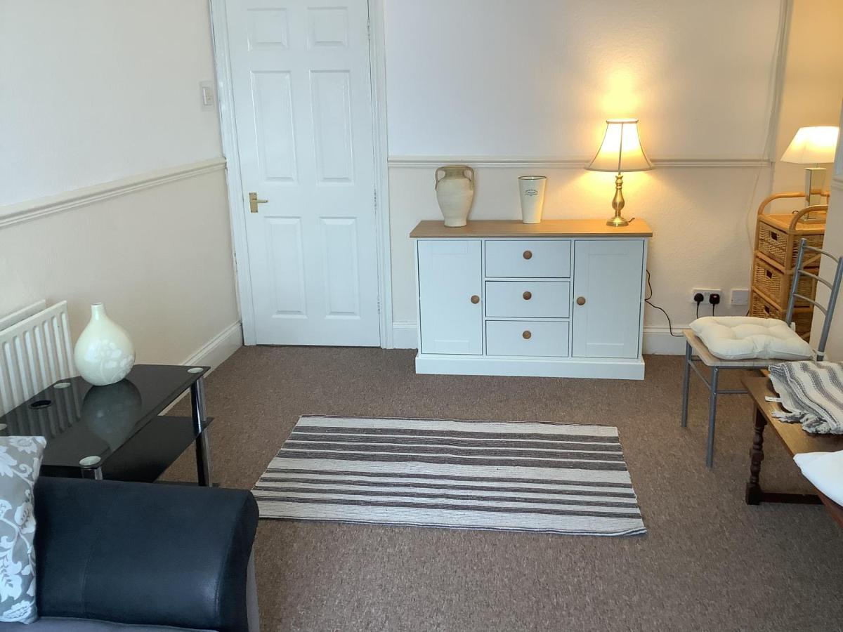 Second Floor Apartment Tenby Town Centre Esterno foto